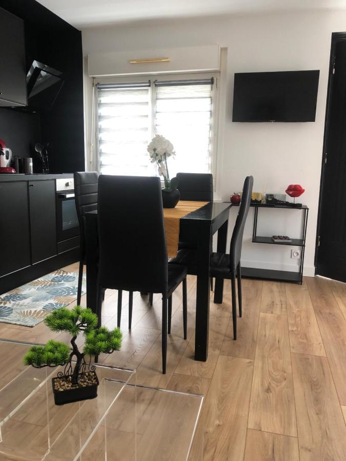 Charmante Maison De Ville Perigueux Bagian luar foto